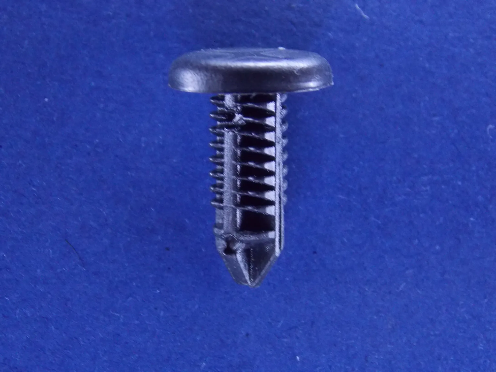 Clip - C6