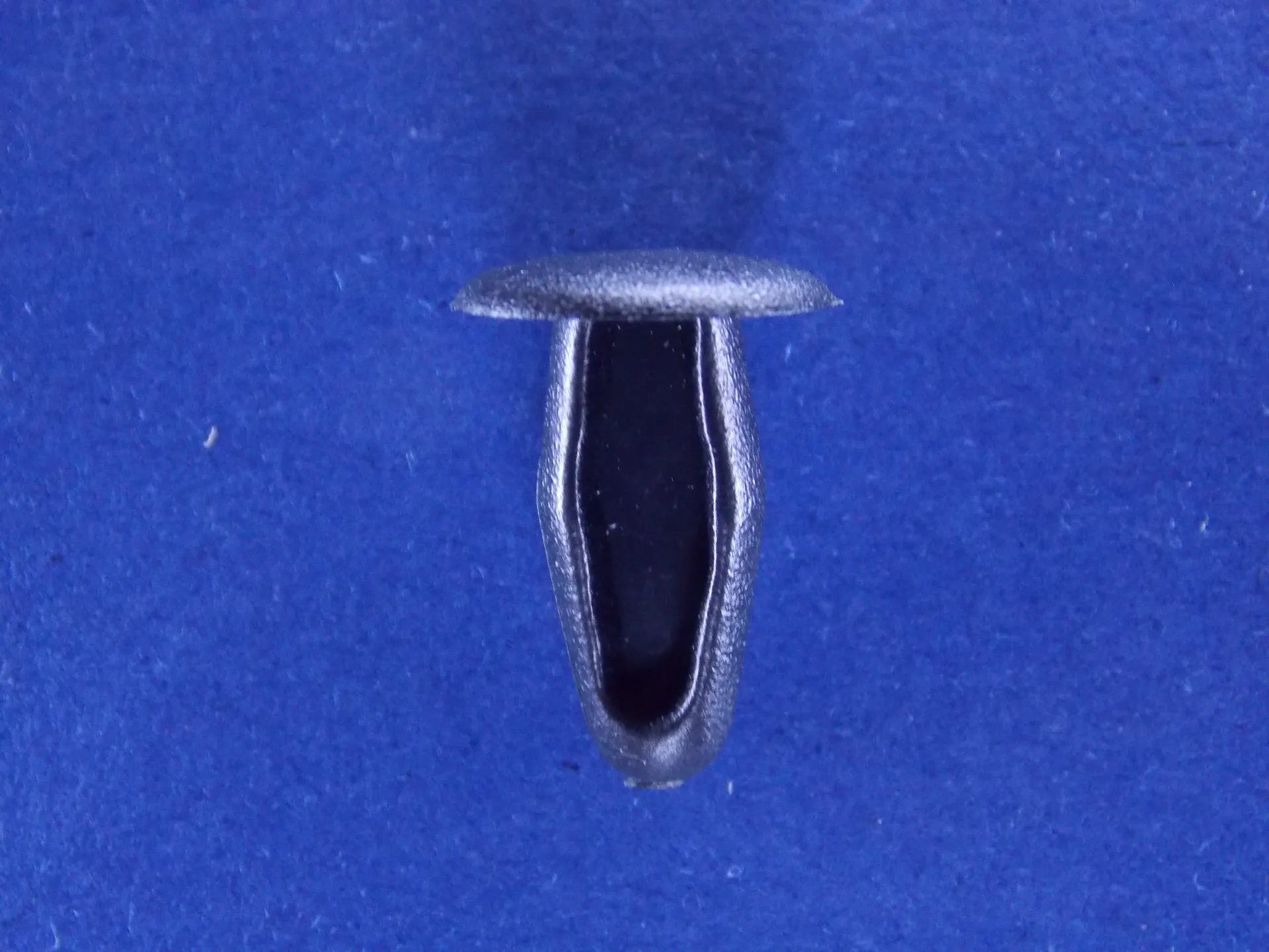 Clip - C12